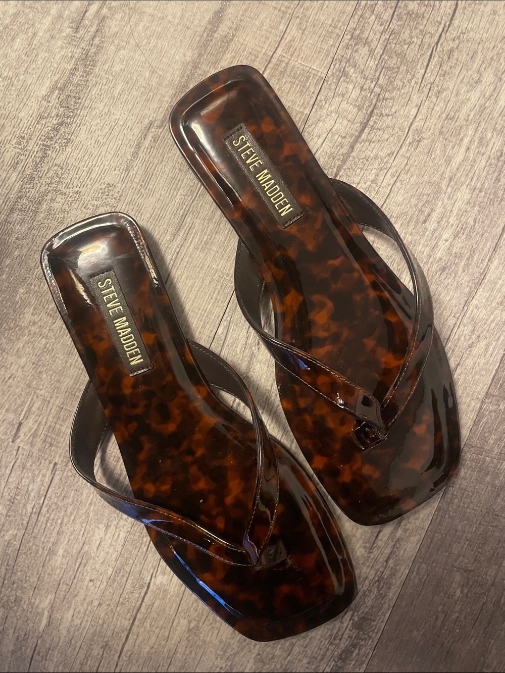 Steve Madden | Trella Sandal in Brown/Black Tortoise Shell